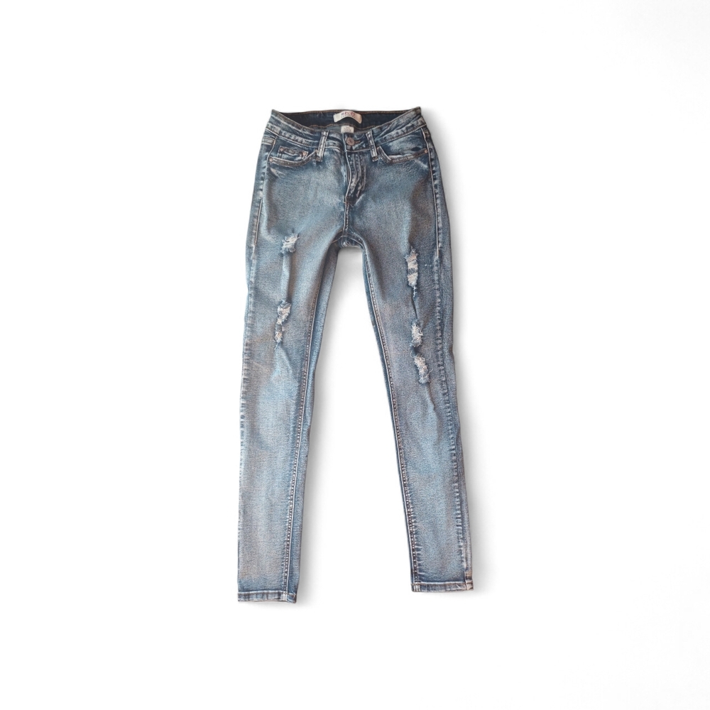 Trendy Distressed Skinny Jeans